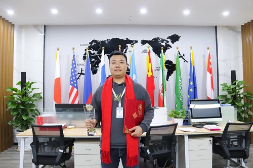 華邦瀛業(yè)務(wù)三部主管楊清松 華邦瀛業(yè)務(wù)三部主管楊清松